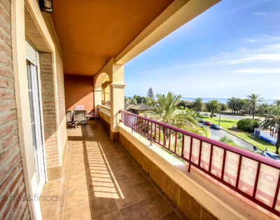 3 Bed Beach Apartment with views Isla Canela